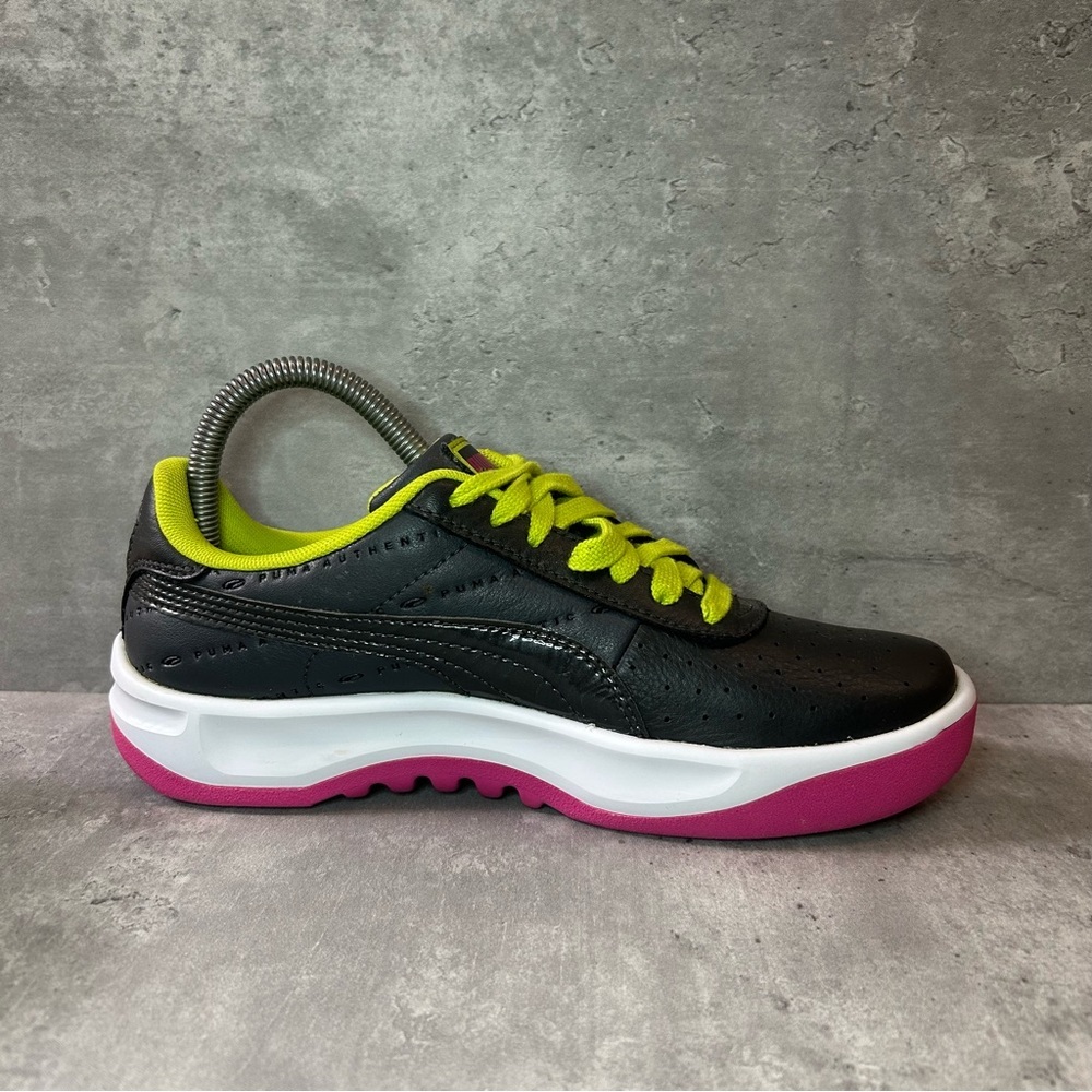 Puma Authentic Leather Sneakers Womens sz 7.5 - grey/pink - Picture 3 of 6
